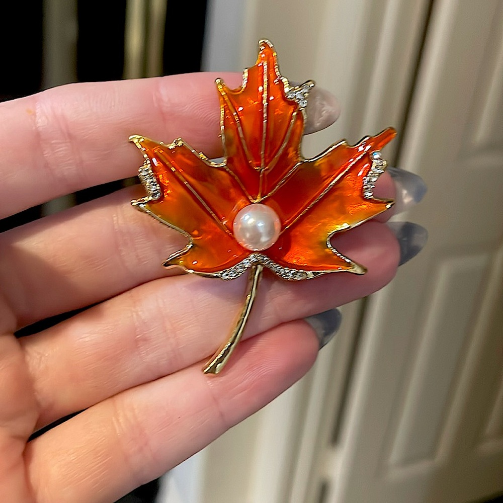 Maple Leaf Brooch